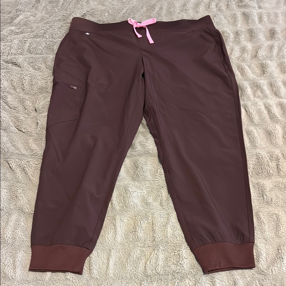 Women’s Figs Zamora Freex Dark Fig Jogger Scrub Pants